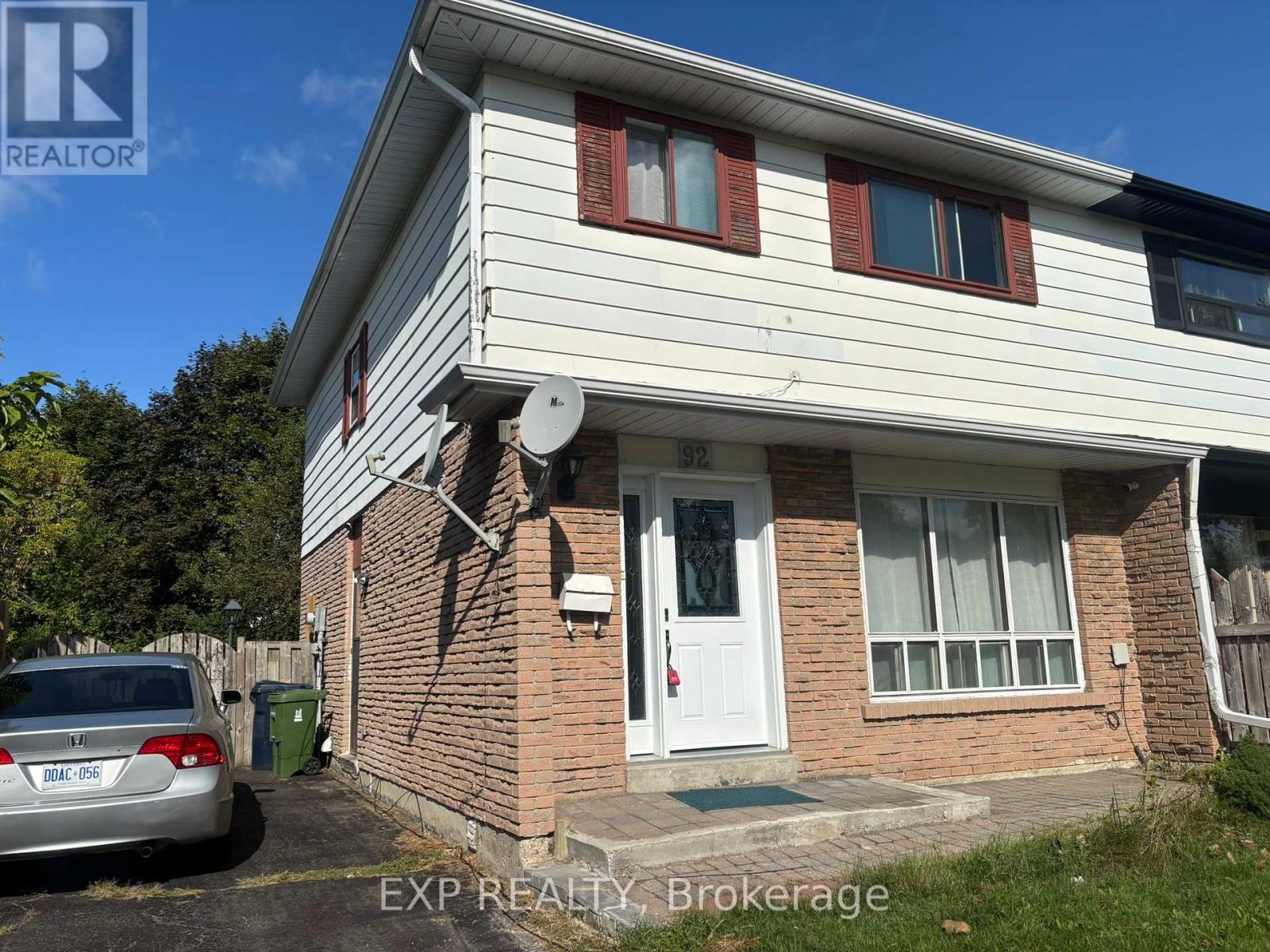 92 Berner Trail, Toronto, Ontario  M1B 1B3 - Photo 4 - E12391458