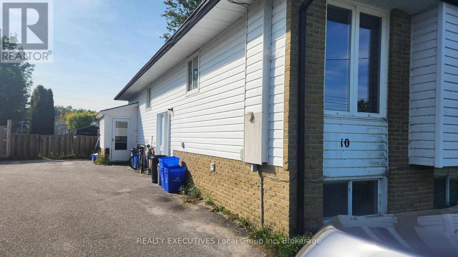 10 Charlton Crescent, North Bay, Ontario  P1A 3M9 - Photo 2 - X12391534