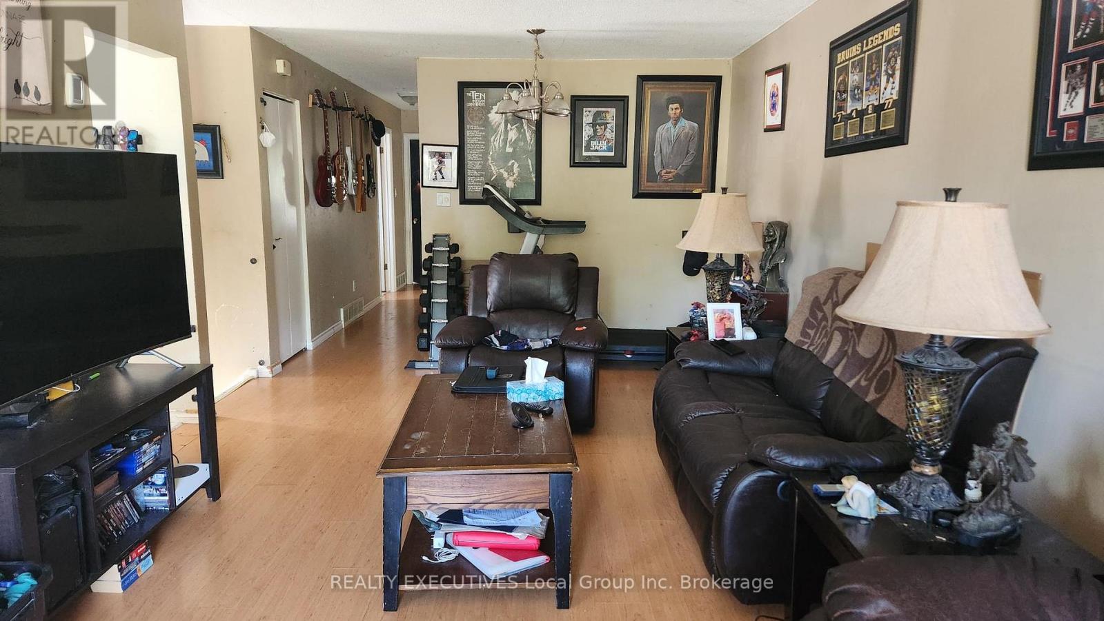 10 Charlton Crescent, North Bay, Ontario  P1A 3M9 - Photo 4 - X12391534