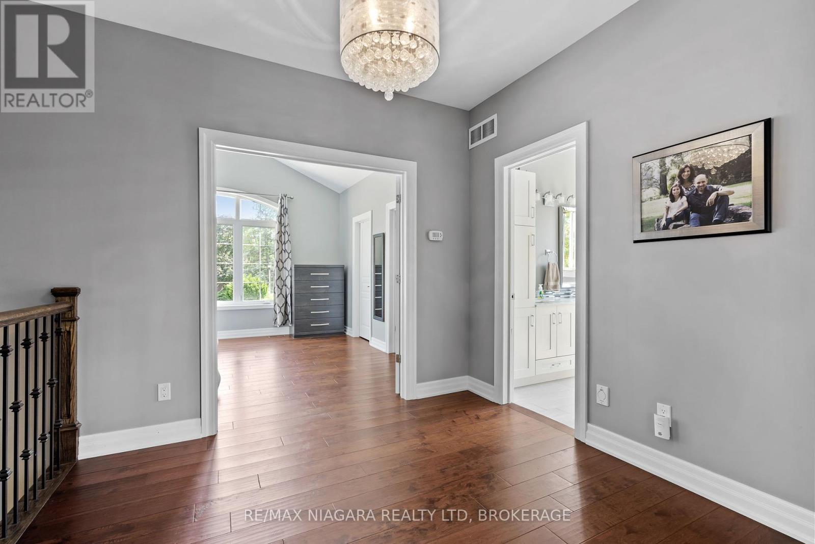 7 Parklane Crescent, St. Catharines, Ontario  L2T 3T9 - Photo 19 - X12390597