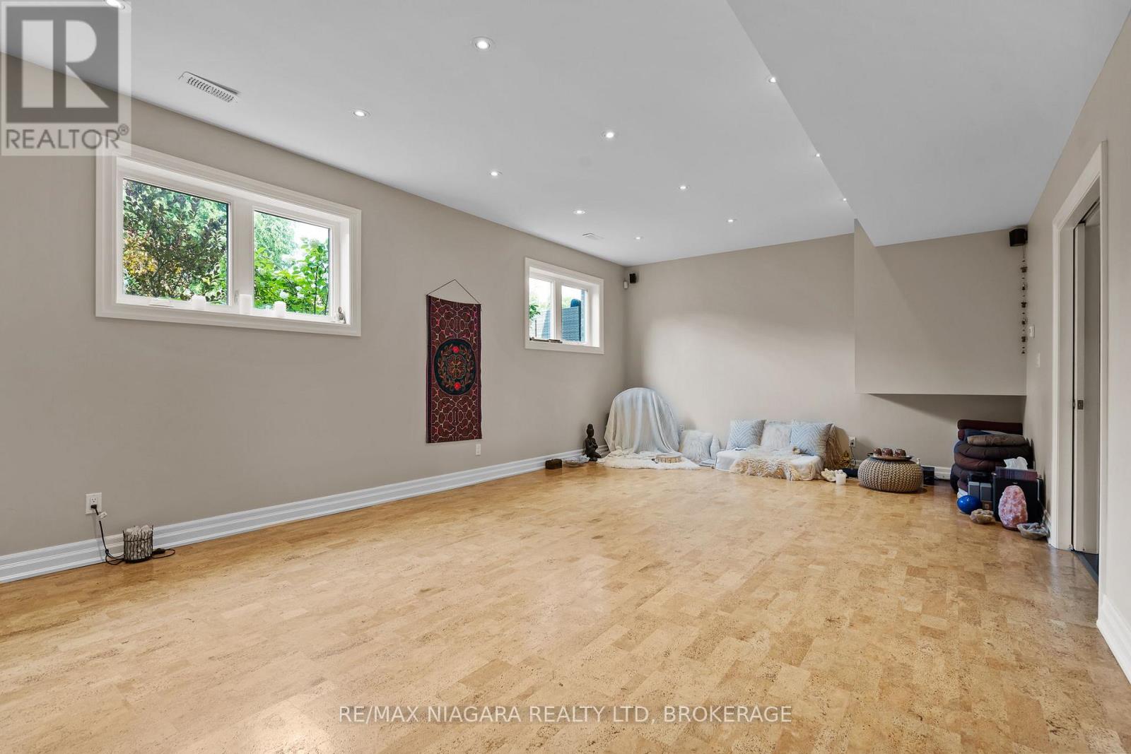 7 Parklane Crescent, St. Catharines, Ontario  L2T 3T9 - Photo 32 - X12390597