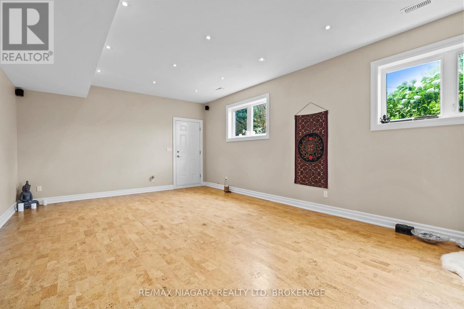 7 Parklane Crescent, St. Catharines, Ontario  L2T 3T9 - Photo 31 - X12390597