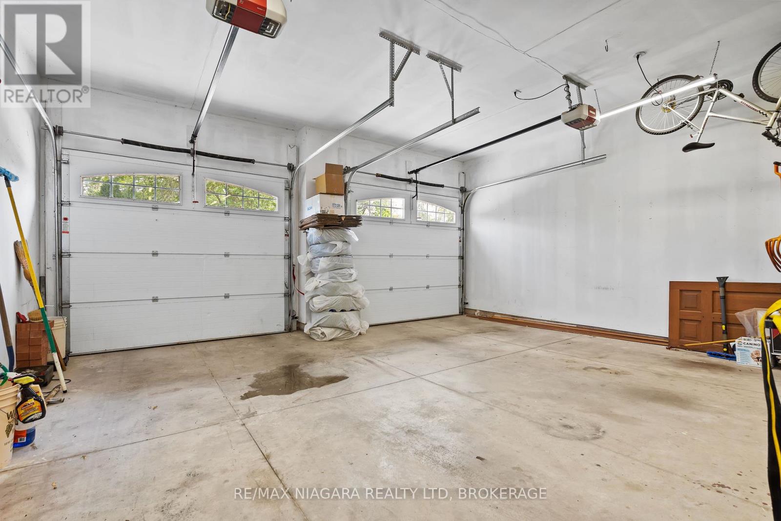 7 Parklane Crescent, St. Catharines, Ontario  L2T 3T9 - Photo 35 - X12390597