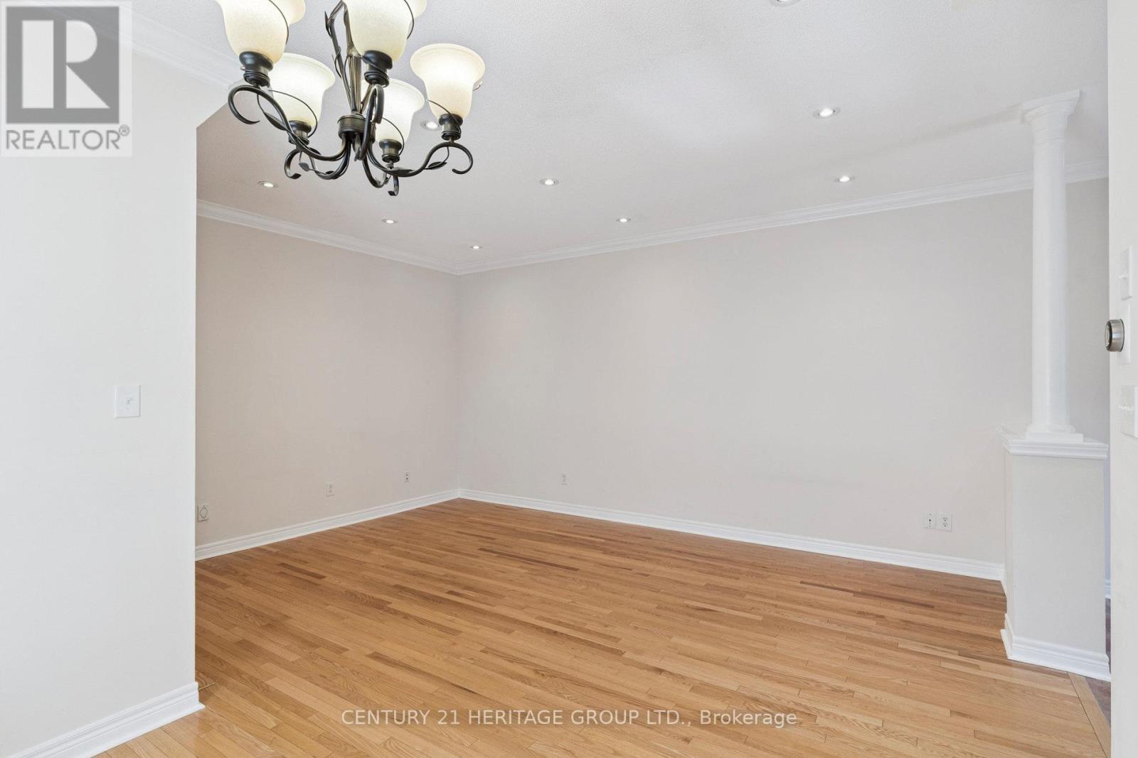 187 Tom Taylor Crescent, Newmarket (Summerhill Estates), Ontario  L3X 3E9 - Photo 13 - N12391423