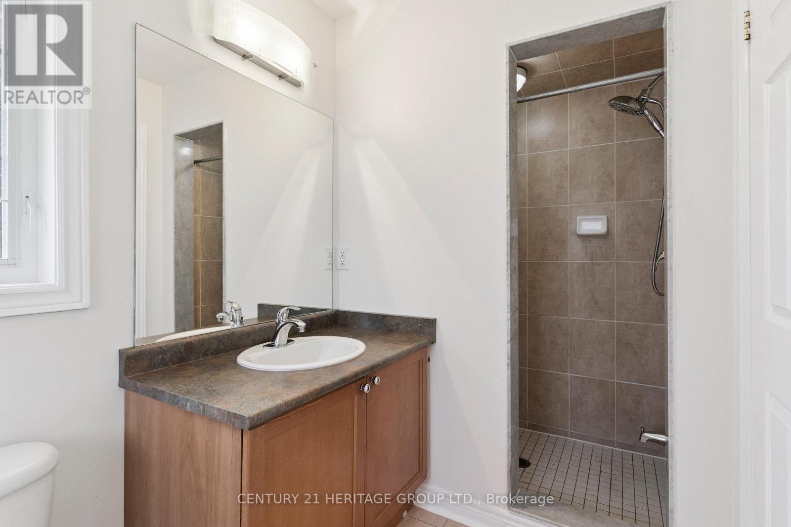 187 Tom Taylor Crescent, Newmarket (Summerhill Estates), Ontario  L3X 3E9 - Photo 30 - N12391423