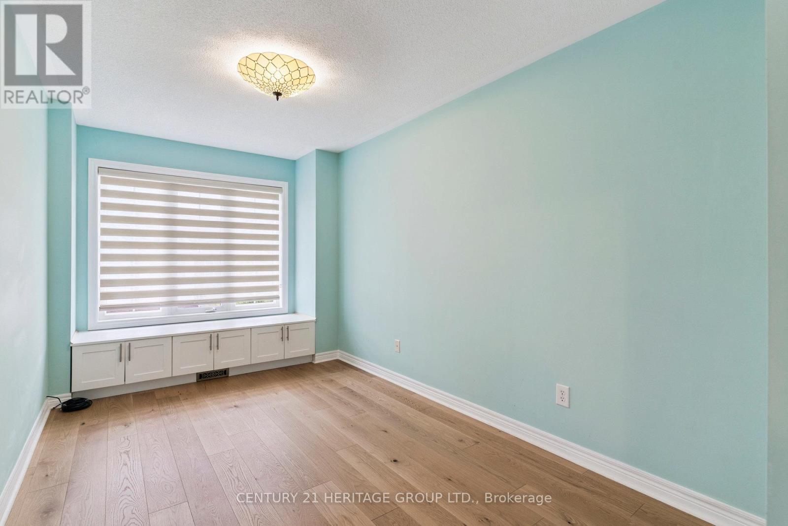 187 Tom Taylor Crescent, Newmarket (Summerhill Estates), Ontario  L3X 3E9 - Photo 32 - N12391423