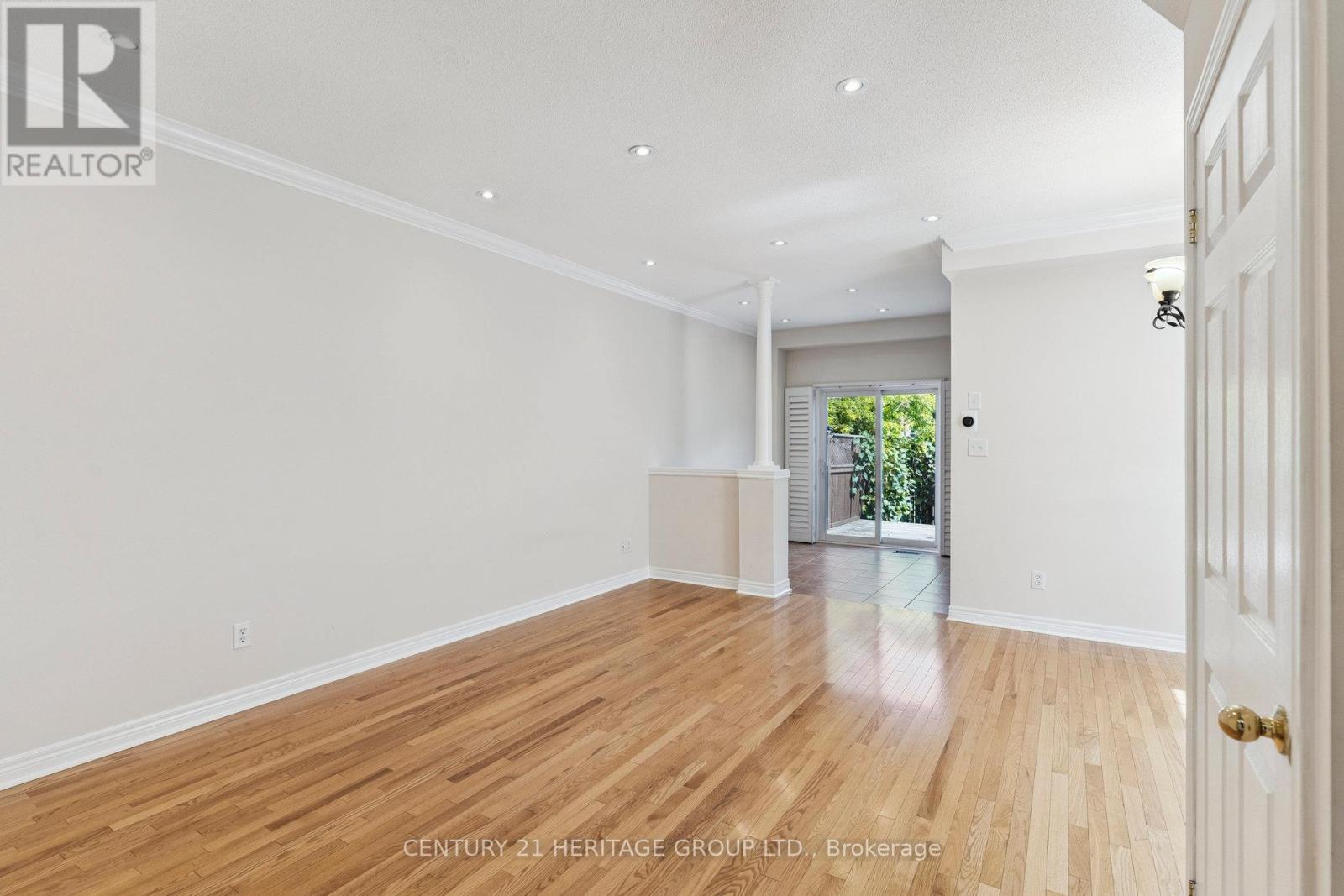 187 Tom Taylor Crescent, Newmarket (Summerhill Estates), Ontario  L3X 3E9 - Photo 7 - N12391423