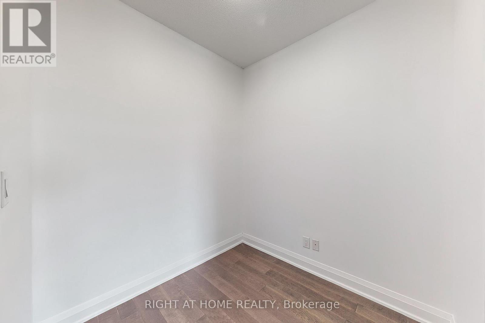 1127 - 7161 Yonge Street, Markham (Thornhill), Ontario  L3T 0C8 - Photo 19 - N12391426