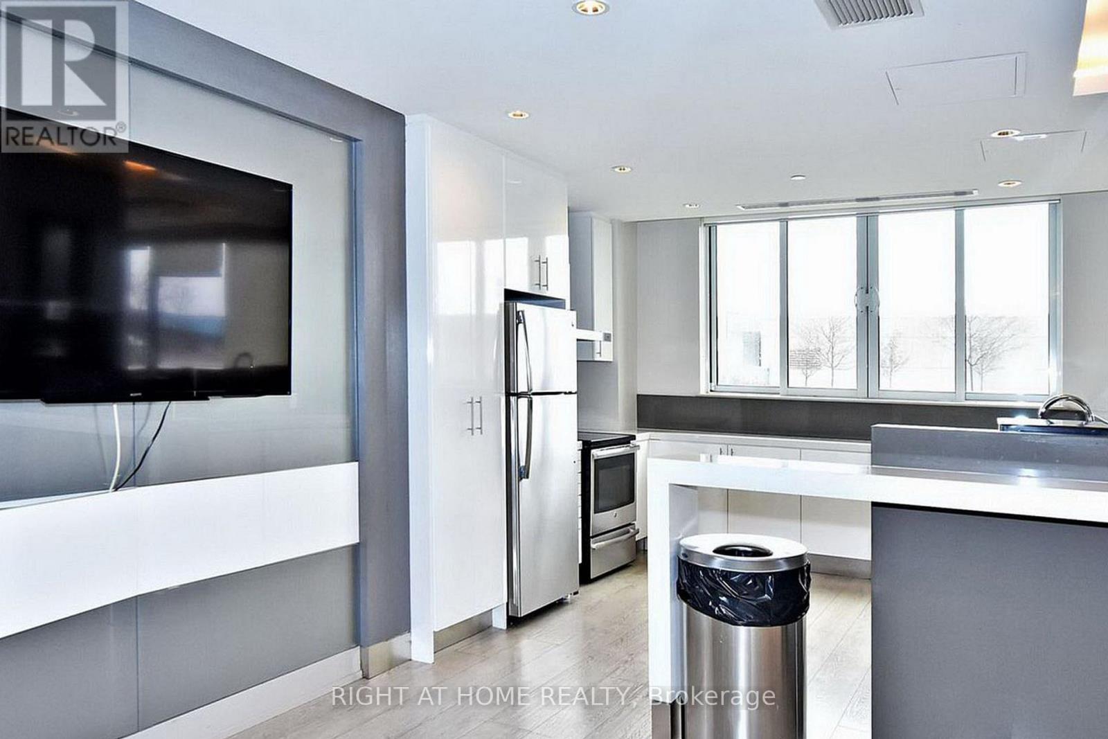 1127 - 7161 Yonge Street, Markham (Thornhill), Ontario  L3T 0C8 - Photo 37 - N12391426