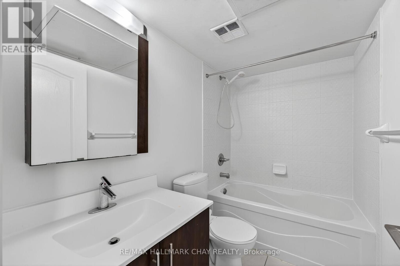 819 - 60 South Town Centre Boulevard, Markham, Ontario  L6G 0C5 - Photo 11 - N12391462