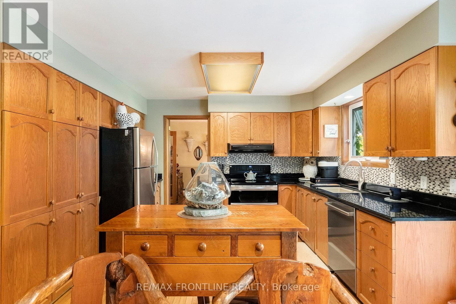 5 Ridgeview Place, Perth, Ontario  K7H 3L1 - Photo 16 - X12385082