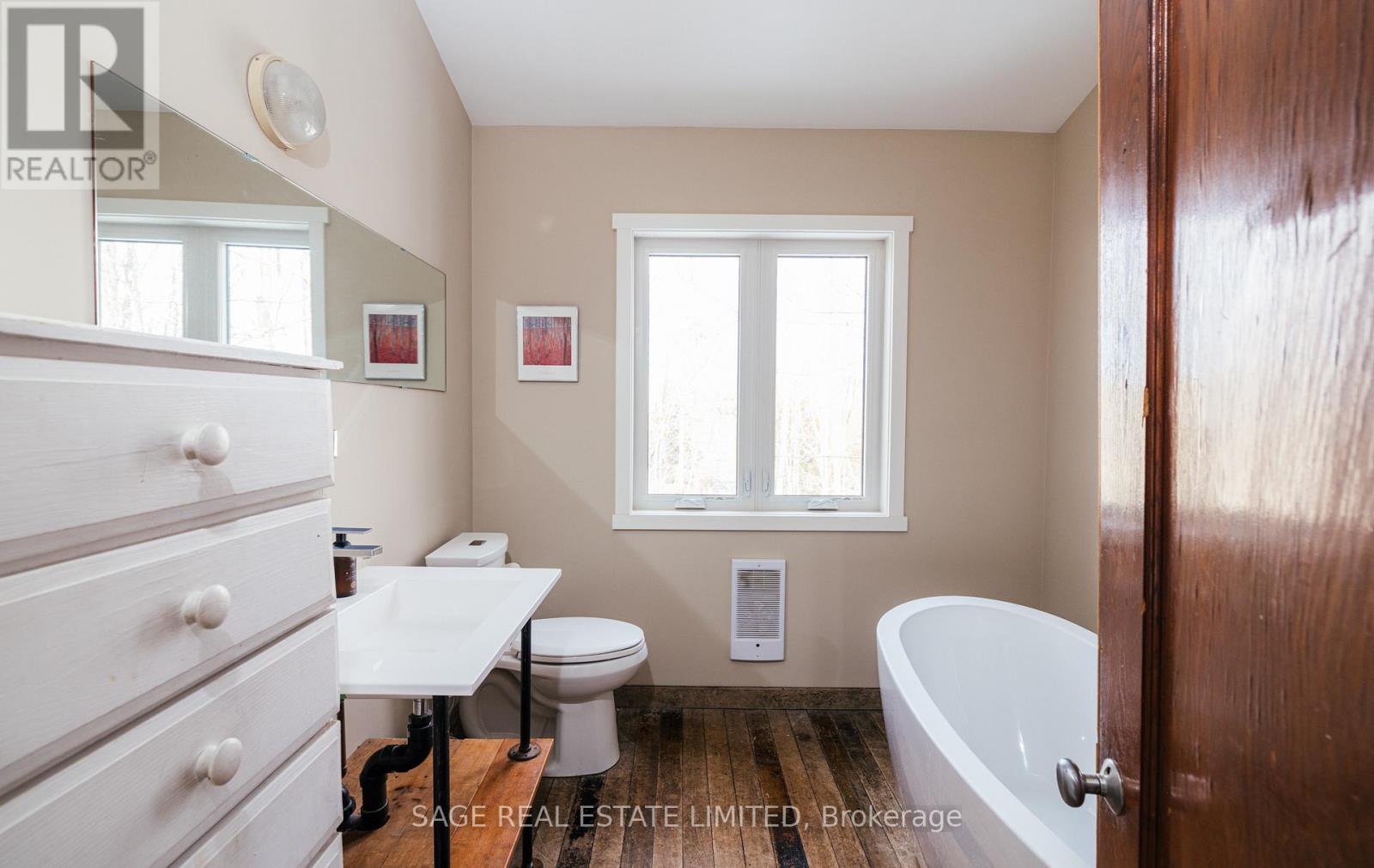 9324 Ewing Road, Clearview (Singhampton), Ontario  N0C 1M0 - Photo 32 - S12391328
