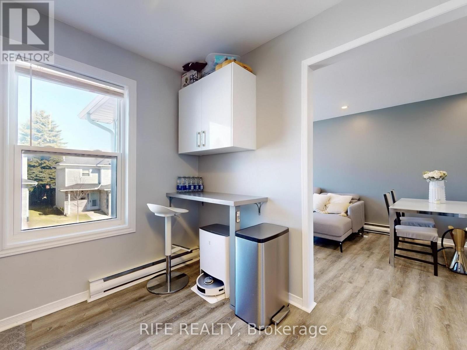 34 - 120 D'ambrosio Drive, Barrie (Painswick North), Ontario  L4N 7W3 - Photo 11 - S12391379