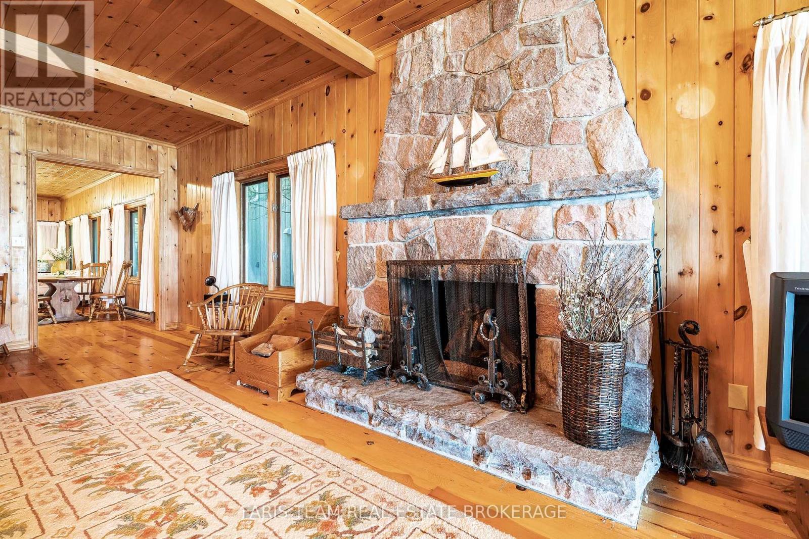 80 East Beach Road, Tiny, Ontario L9M 0M6 - Photo 14 - S12391440