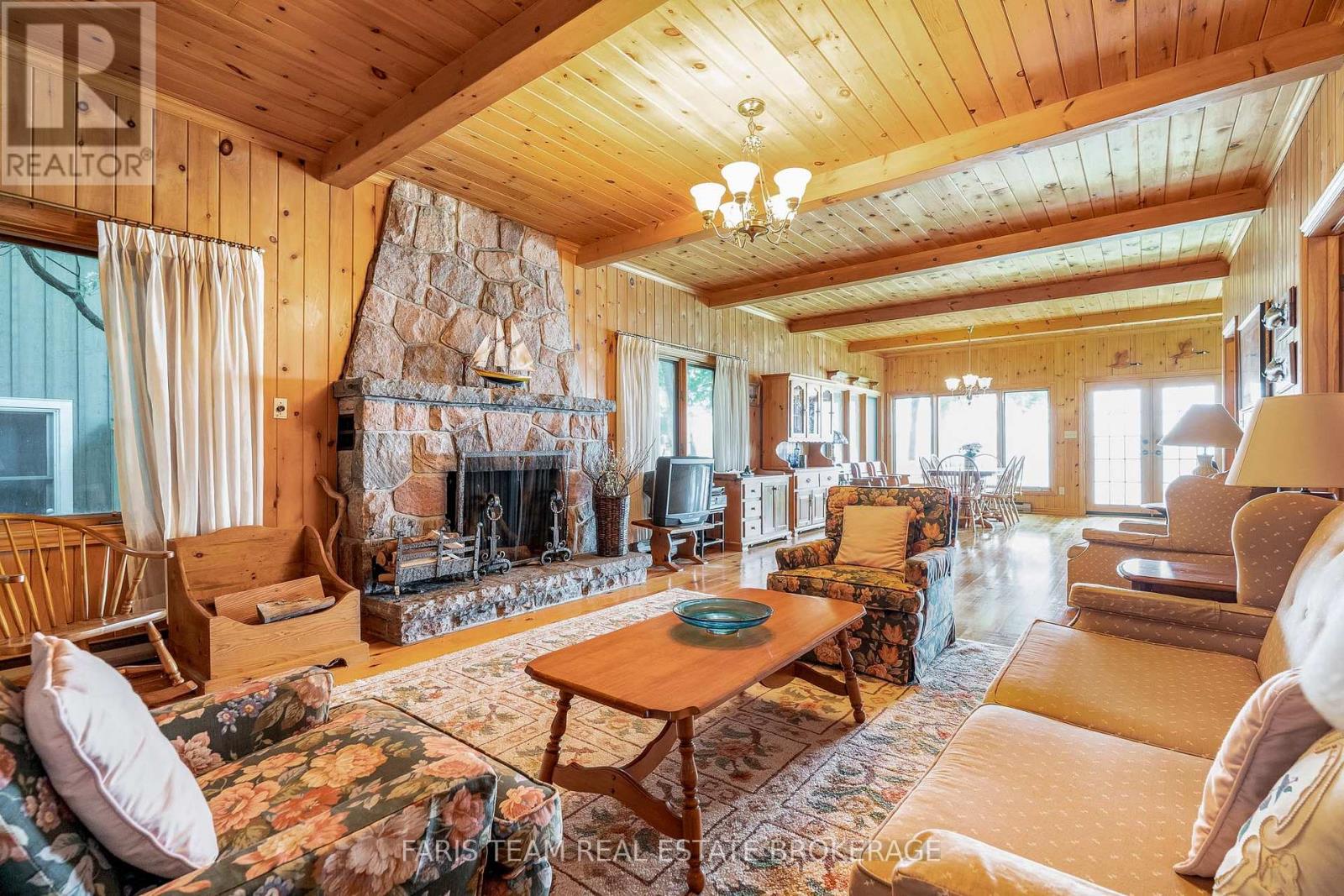 80 East Beach Road, Tiny, Ontario L9M 0M6 - Photo 15 - S12391440