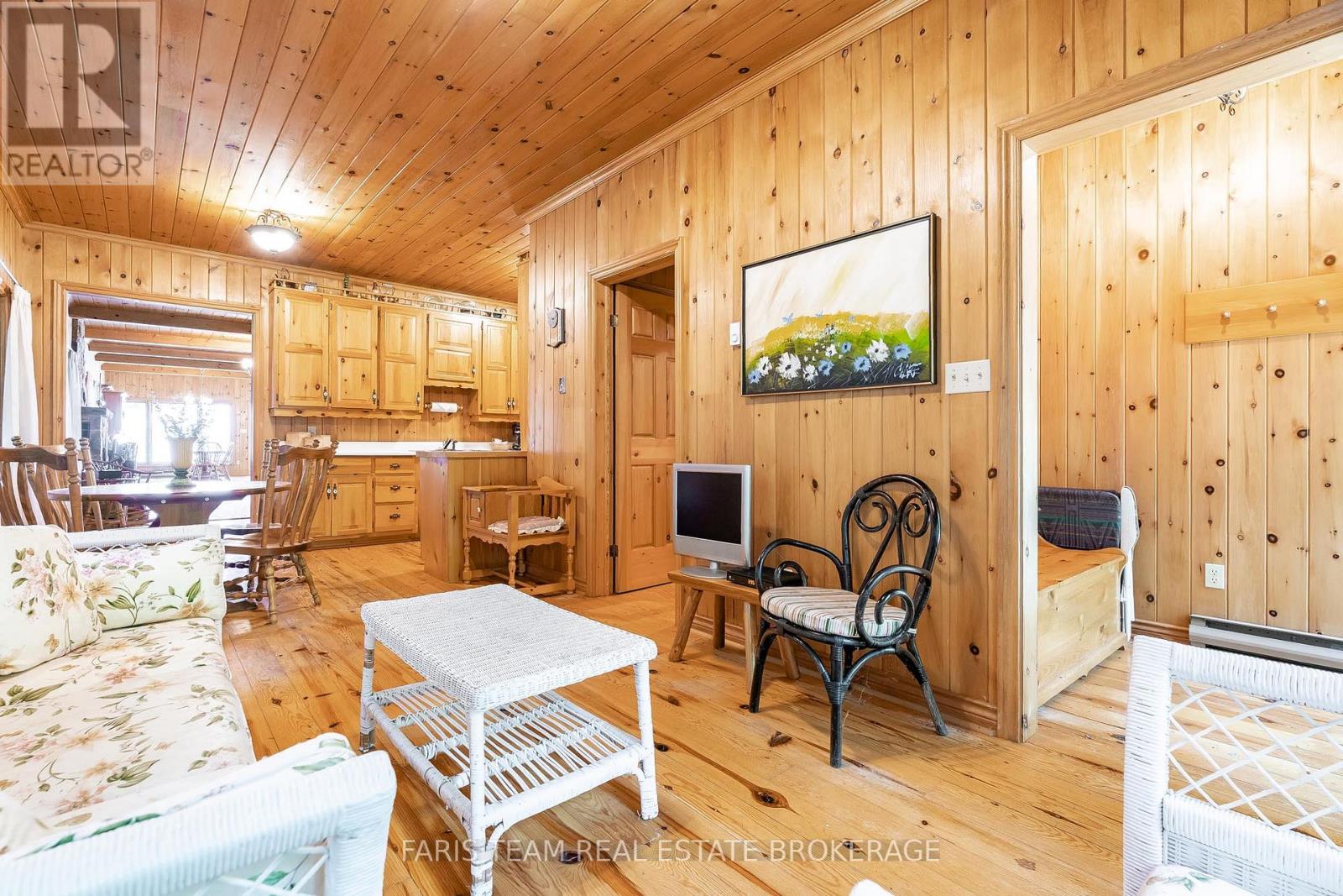 80 East Beach Road, Tiny, Ontario L9M 0M6 - Photo 21 - S12391440