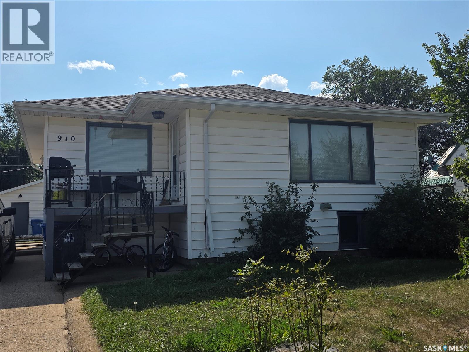910 Isabelle STREET, Estevan, Saskatchewan
