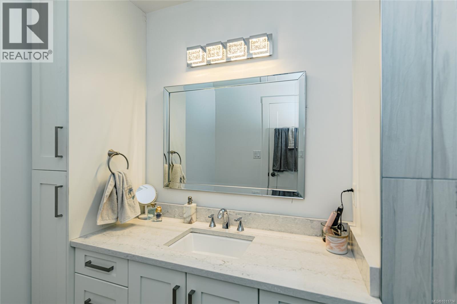 1979 Grandview Dr, Saanich, British Columbia  V8N 2V2 - Photo 29 - 1011714