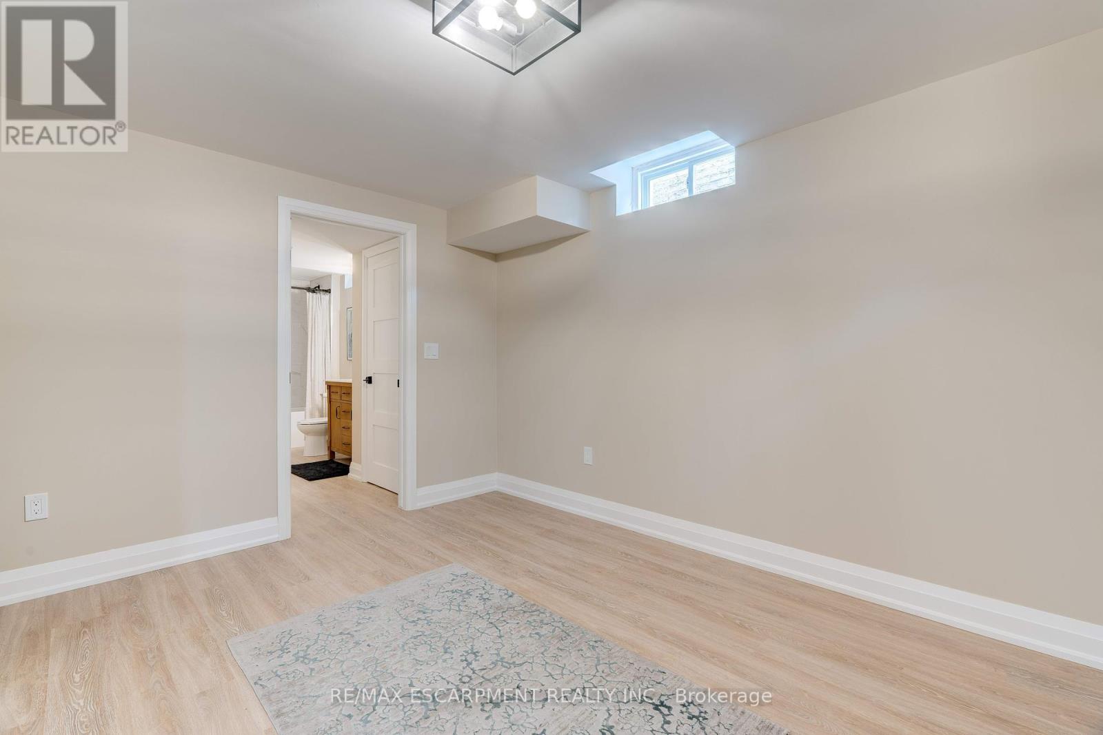 57 - 5255 Lakeshore Road, Burlington, Ontario  L7L 5X9 - Photo 37 - W12391325