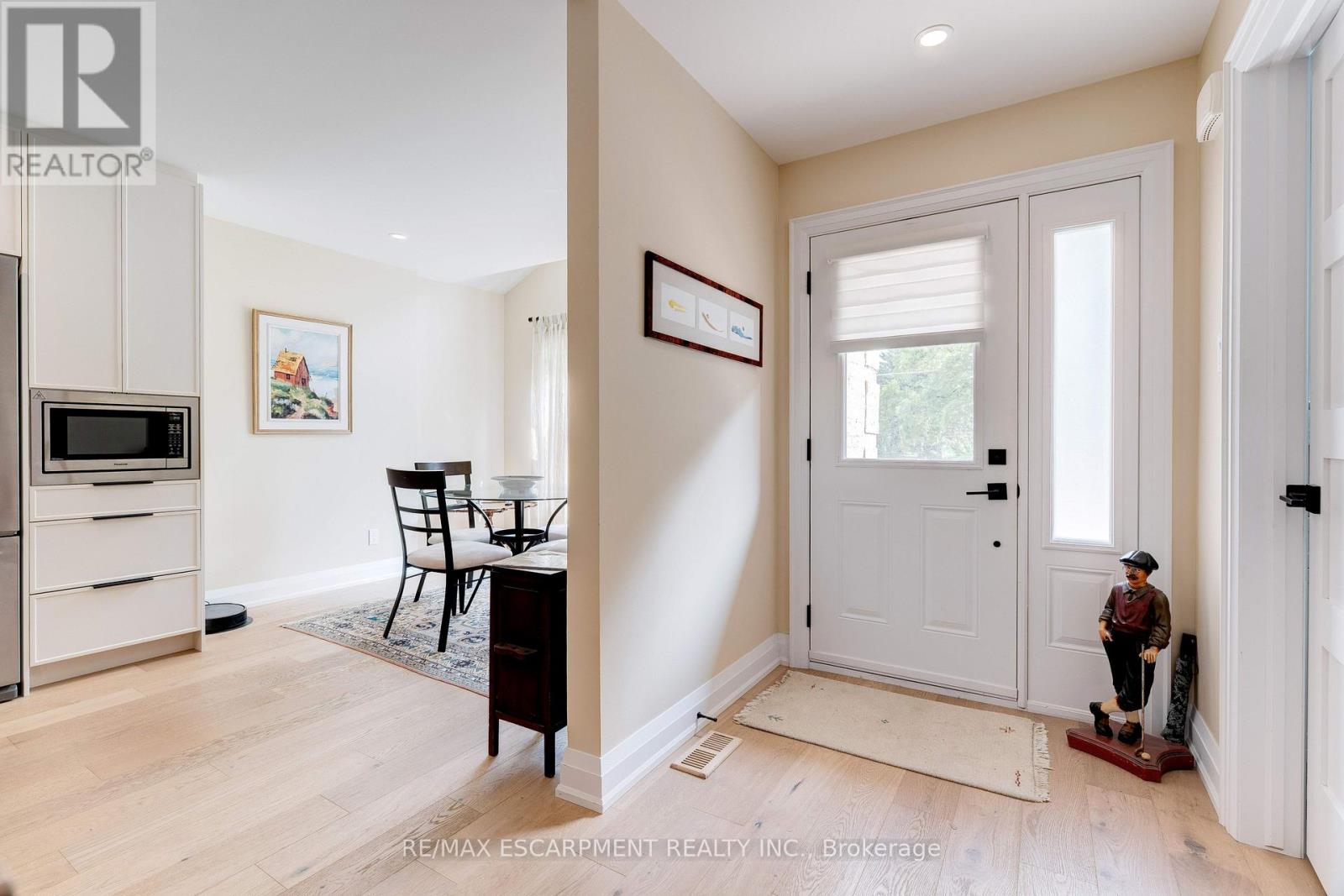 57 - 5255 Lakeshore Road, Burlington, Ontario  L7L 5X9 - Photo 5 - W12391325
