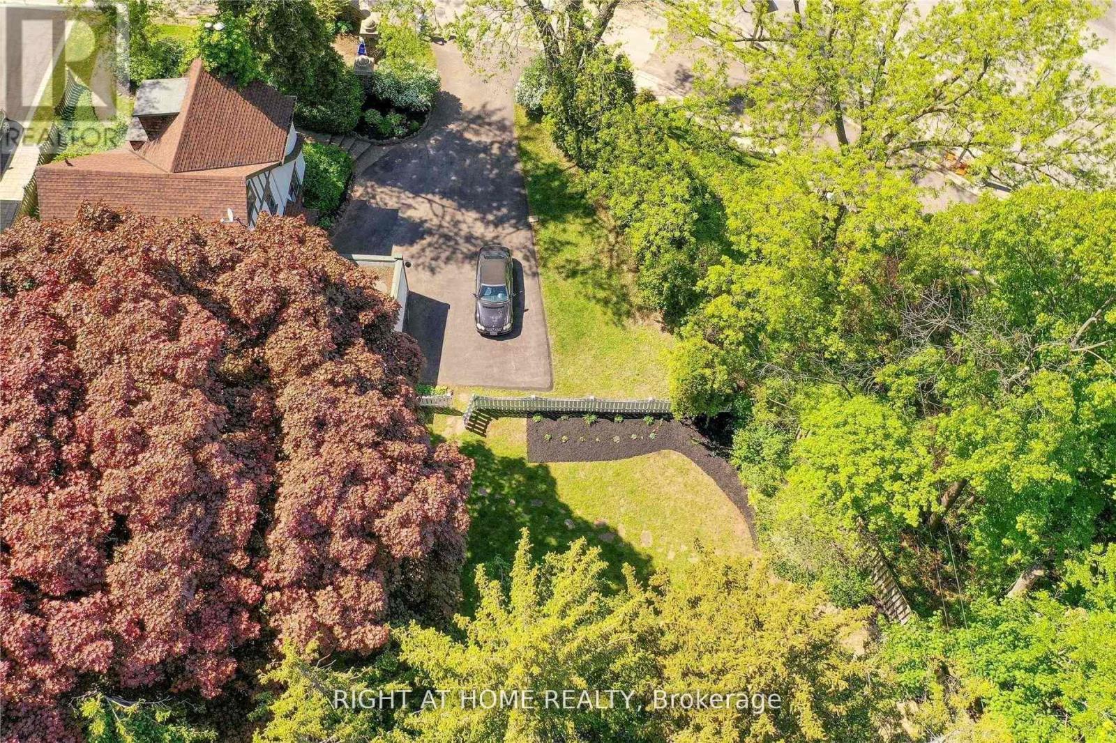 1064 MOHAWK ROAD, Burlington, Ontario
