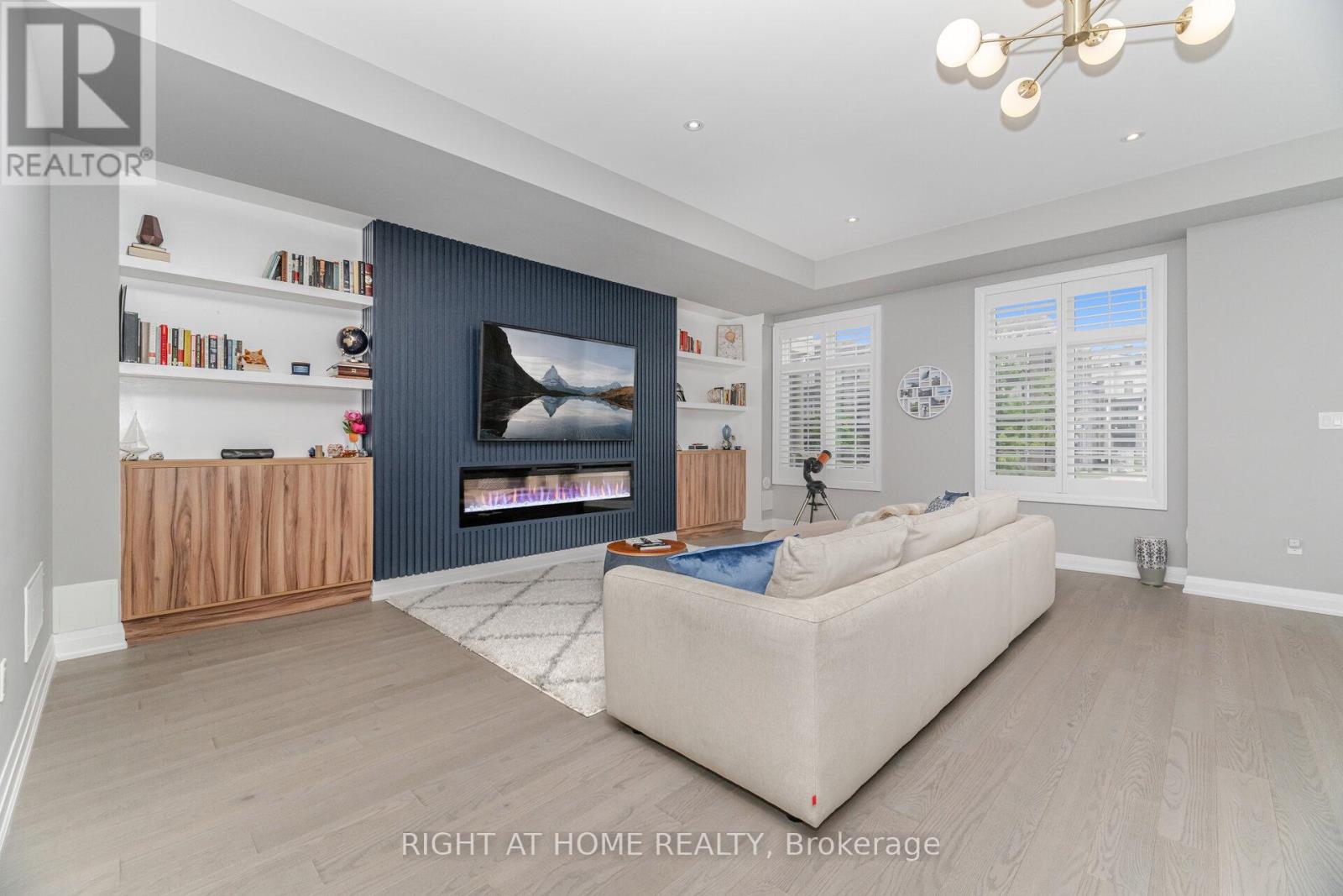 3073 Postridge Drive, Oakville (Jm Joshua Meadows), Ontario  L6H 0S1 - Photo 11 - W12391357