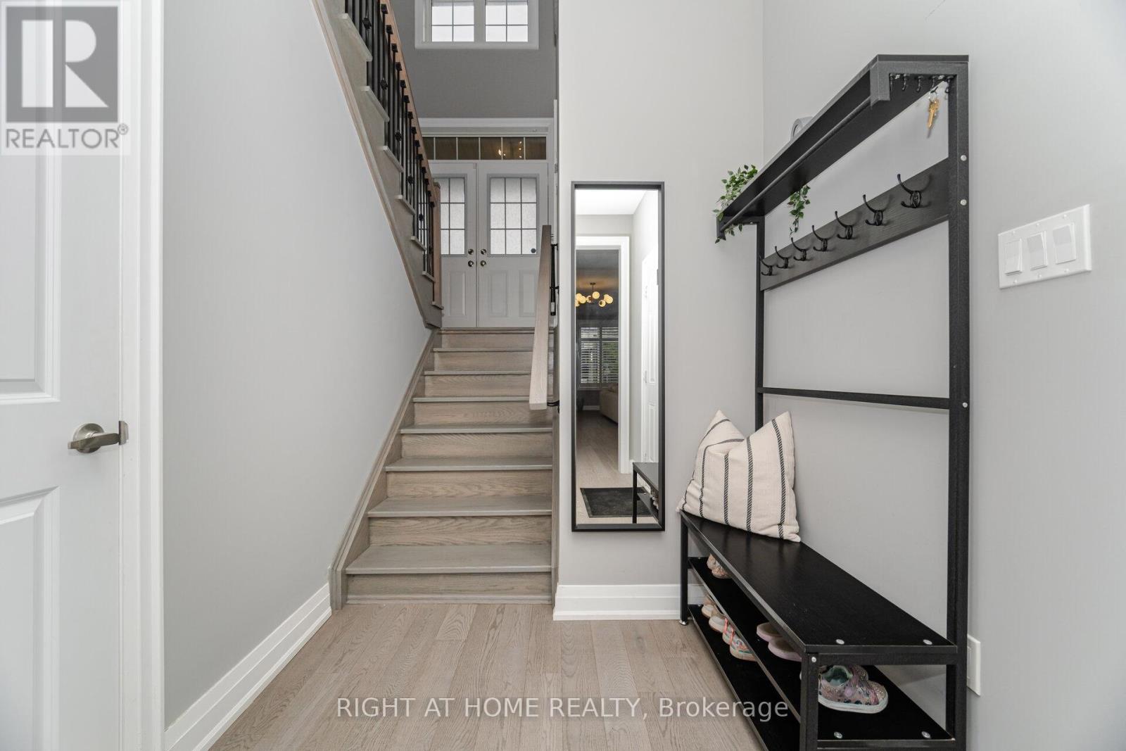 3073 Postridge Drive, Oakville (Jm Joshua Meadows), Ontario  L6H 0S1 - Photo 16 - W12391357