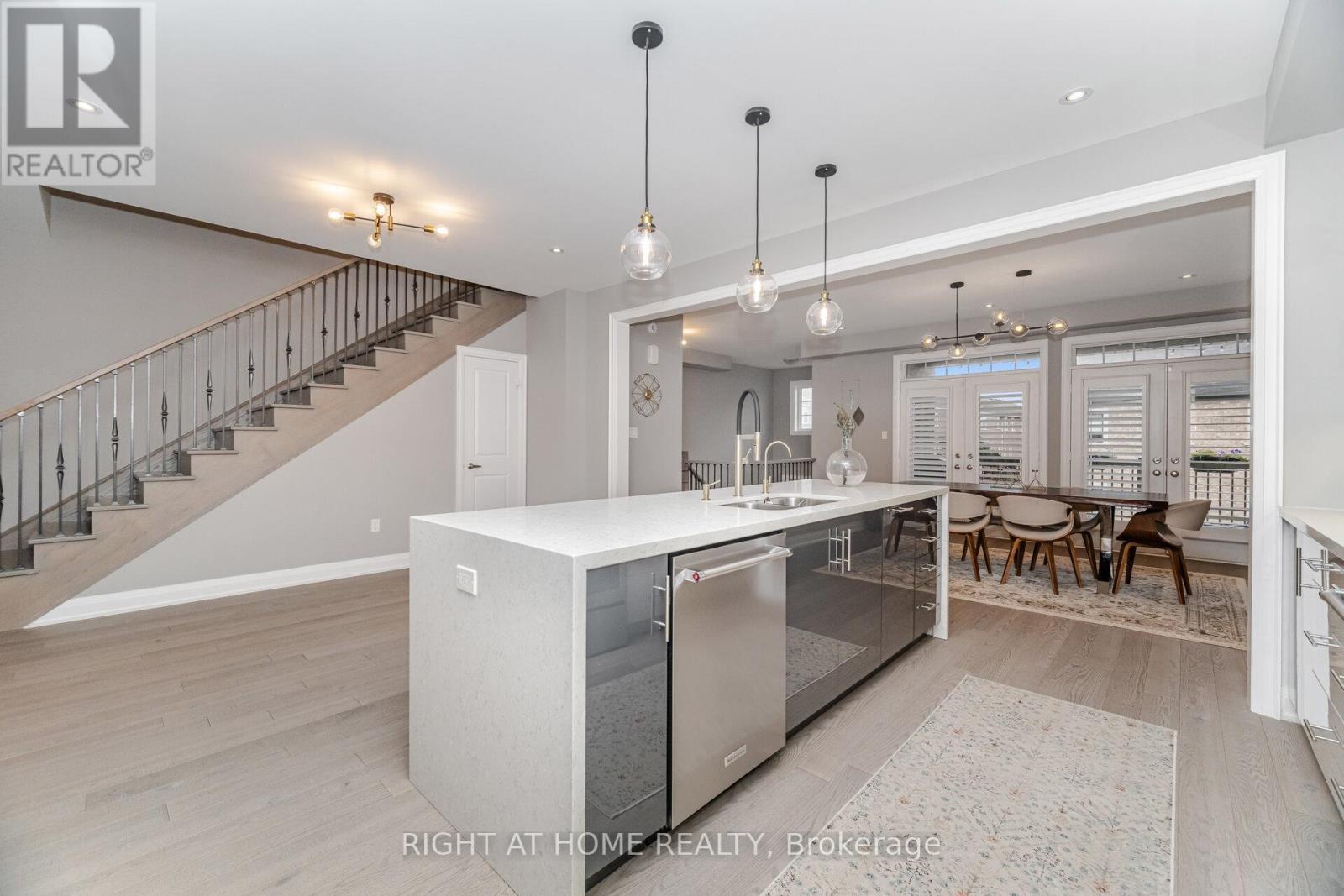 3073 Postridge Drive, Oakville (Jm Joshua Meadows), Ontario  L6H 0S1 - Photo 23 - W12391357