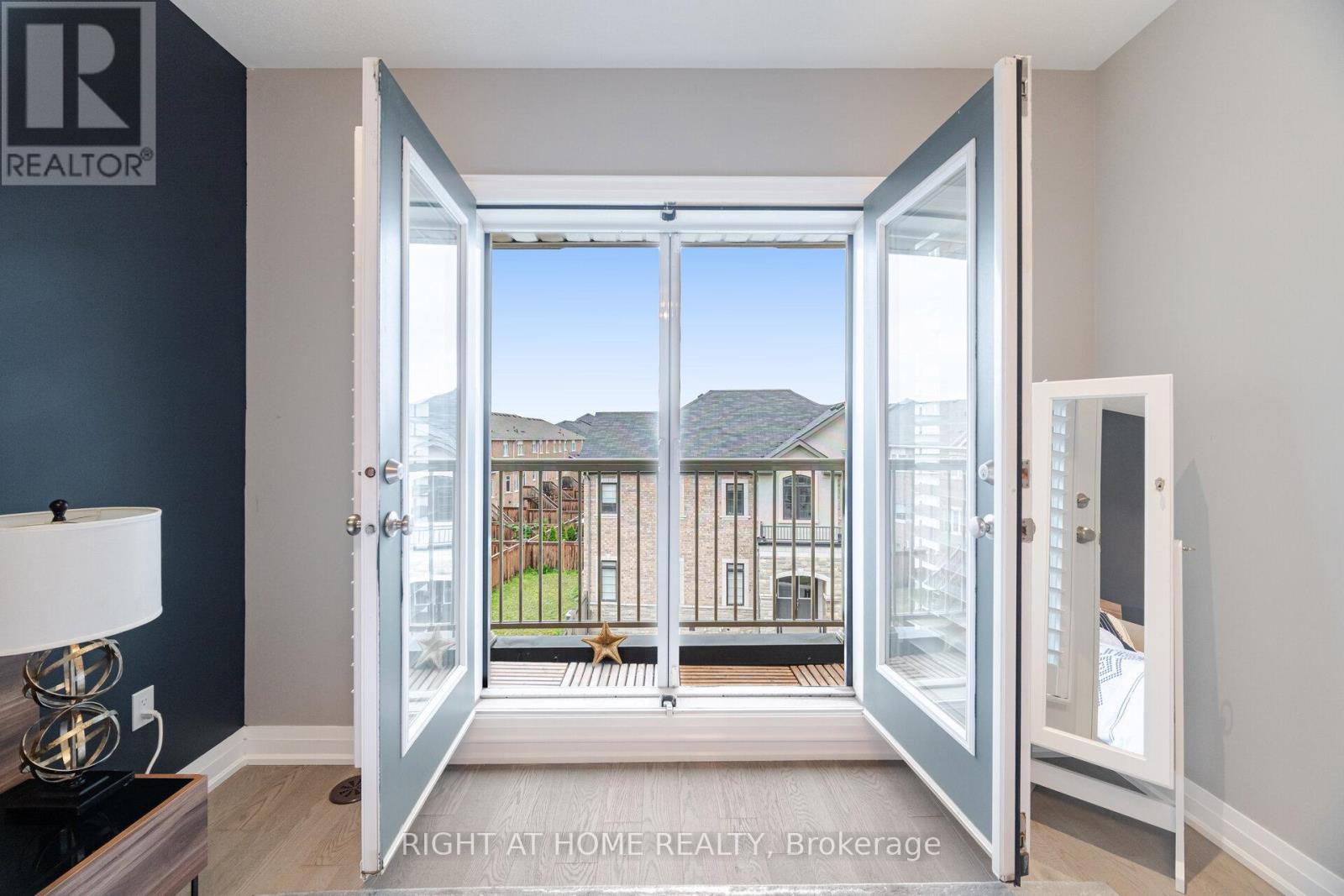 3073 Postridge Drive, Oakville (Jm Joshua Meadows), Ontario  L6H 0S1 - Photo 33 - W12391357