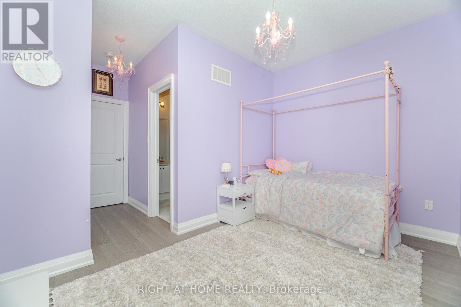 3073 Postridge Drive, Oakville (Jm Joshua Meadows), Ontario  L6H 0S1 - Photo 38 - W12391357