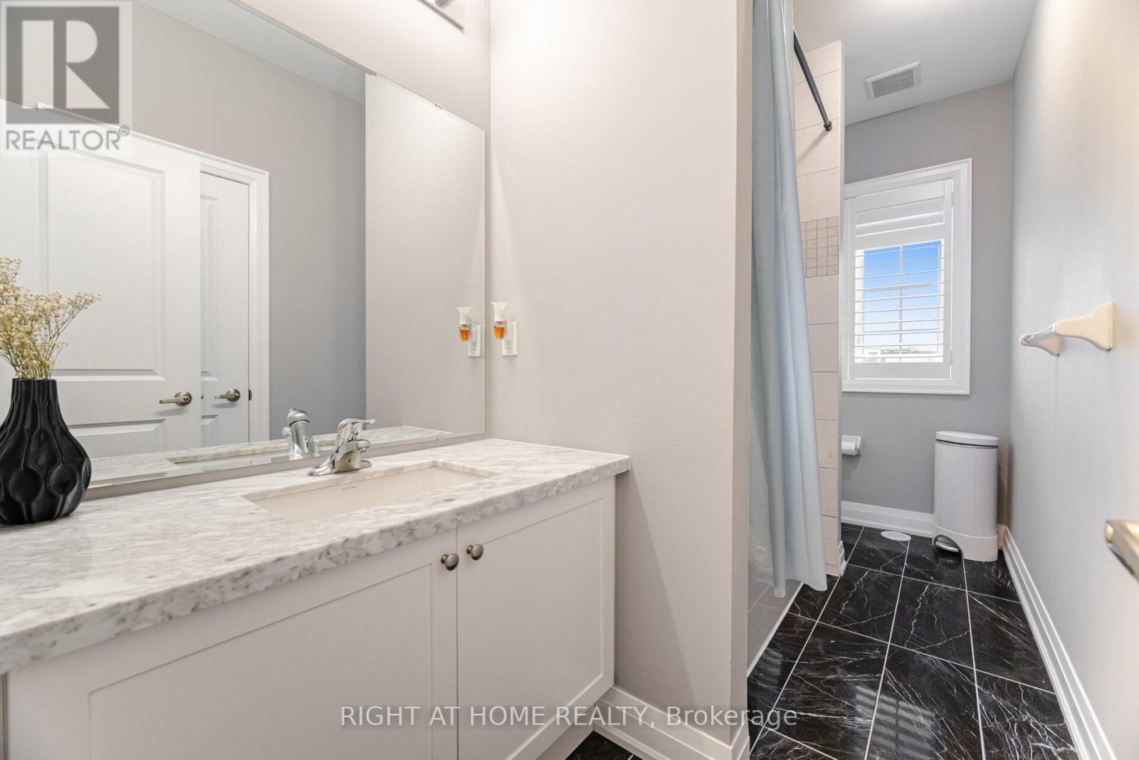 3073 Postridge Drive, Oakville (Jm Joshua Meadows), Ontario  L6H 0S1 - Photo 41 - W12391357