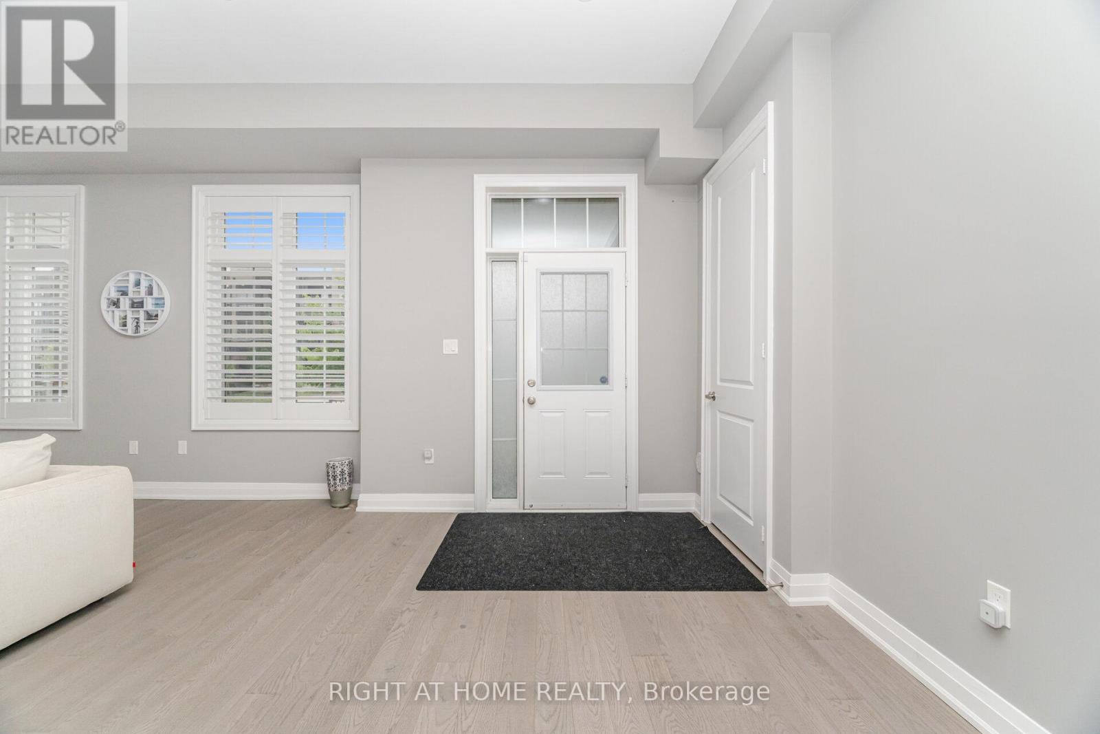 3073 Postridge Drive, Oakville (Jm Joshua Meadows), Ontario  L6H 0S1 - Photo 8 - W12391357
