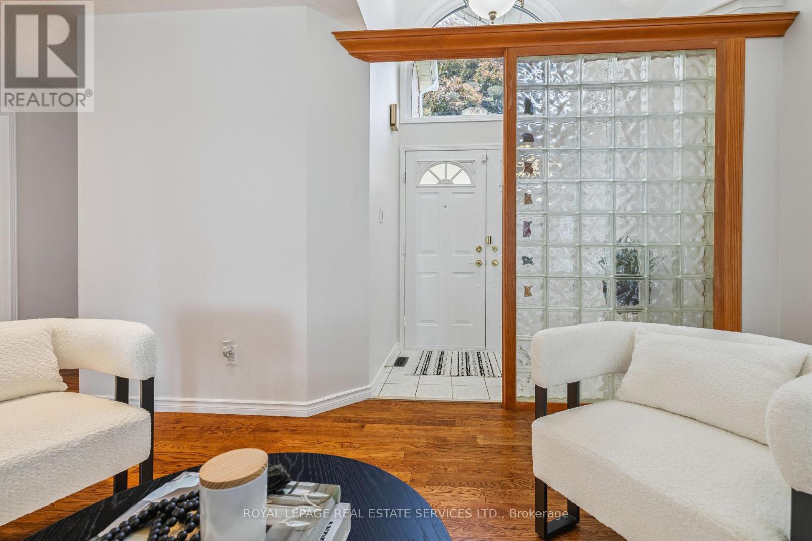 2365 Grand Ravine Drive, Oakville, Ontario  L6H 6A8 - Photo 6 - W12391361