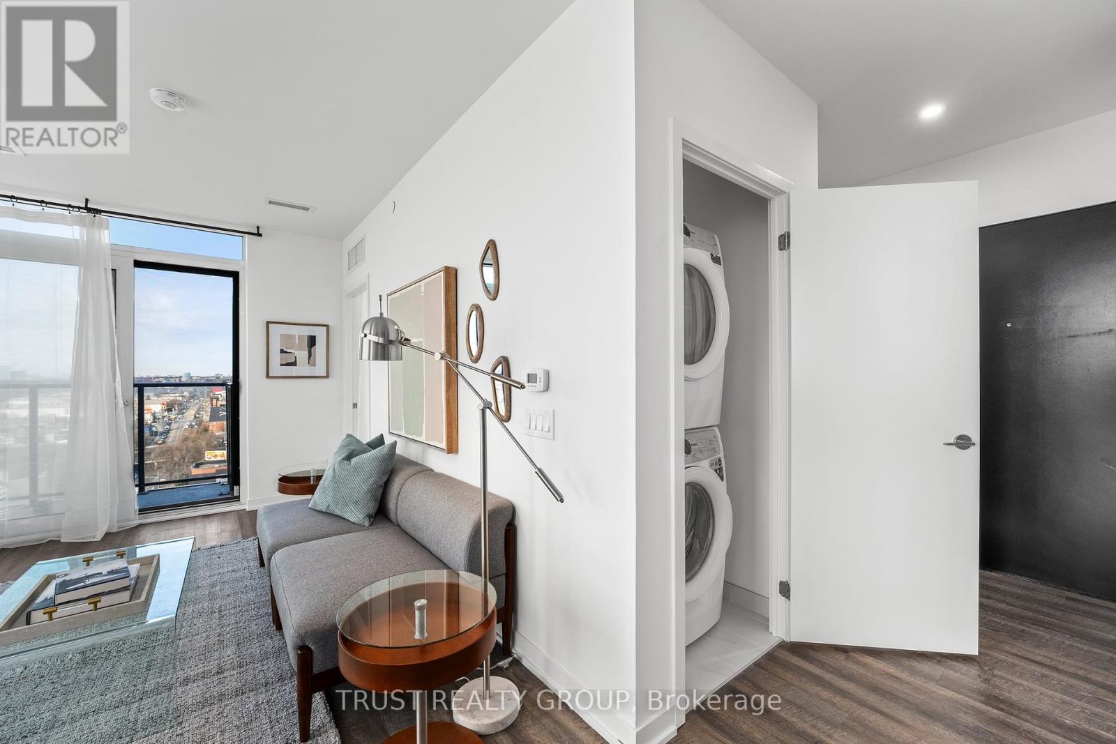 1104 - 1808 St. Clair Avenue W, Toronto (Junction Area), Ontario  M6N 0C1 - Photo 3 - W12391392