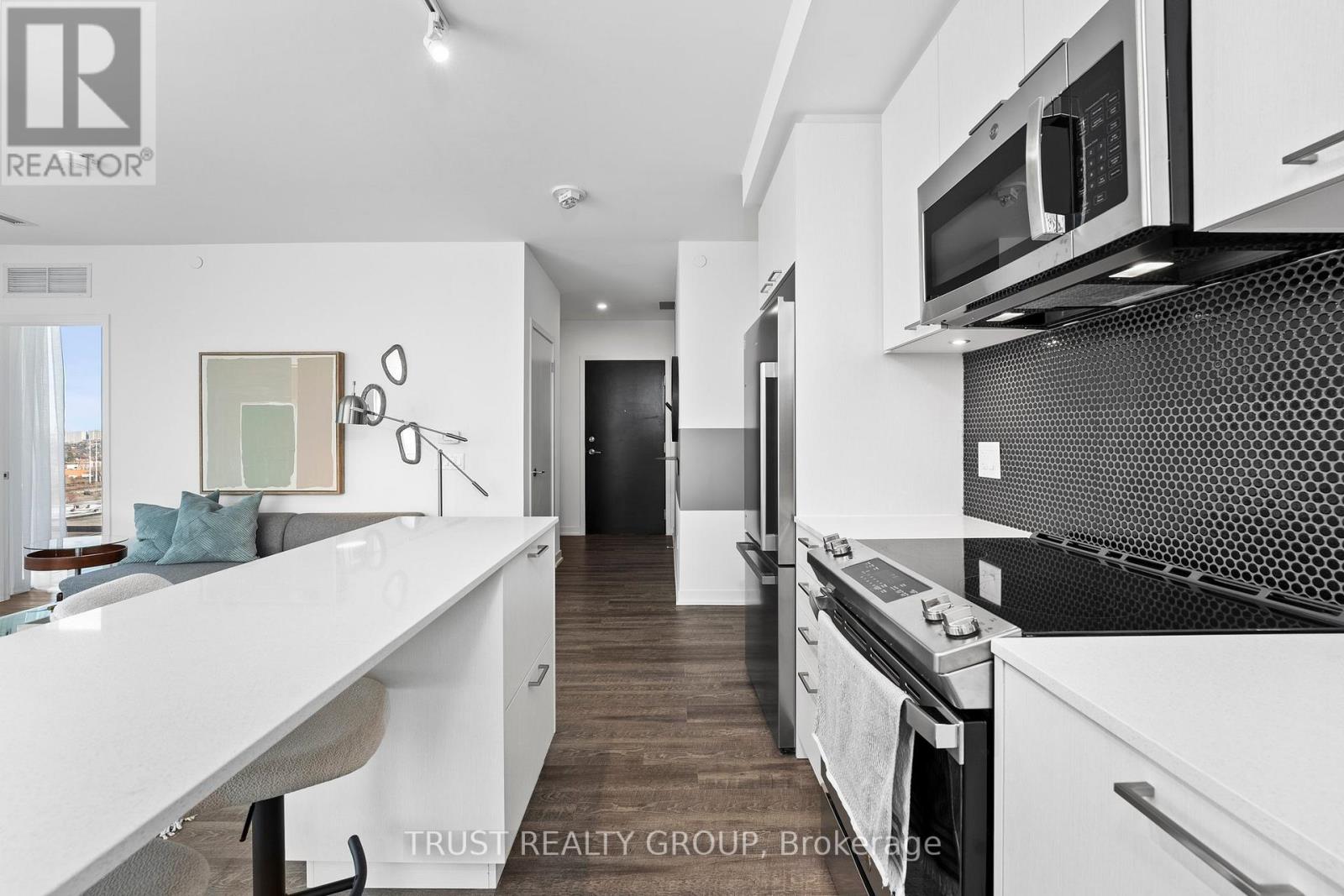 1104 - 1808 St. Clair Avenue W, Toronto (Junction Area), Ontario  M6N 0C1 - Photo 7 - W12391392