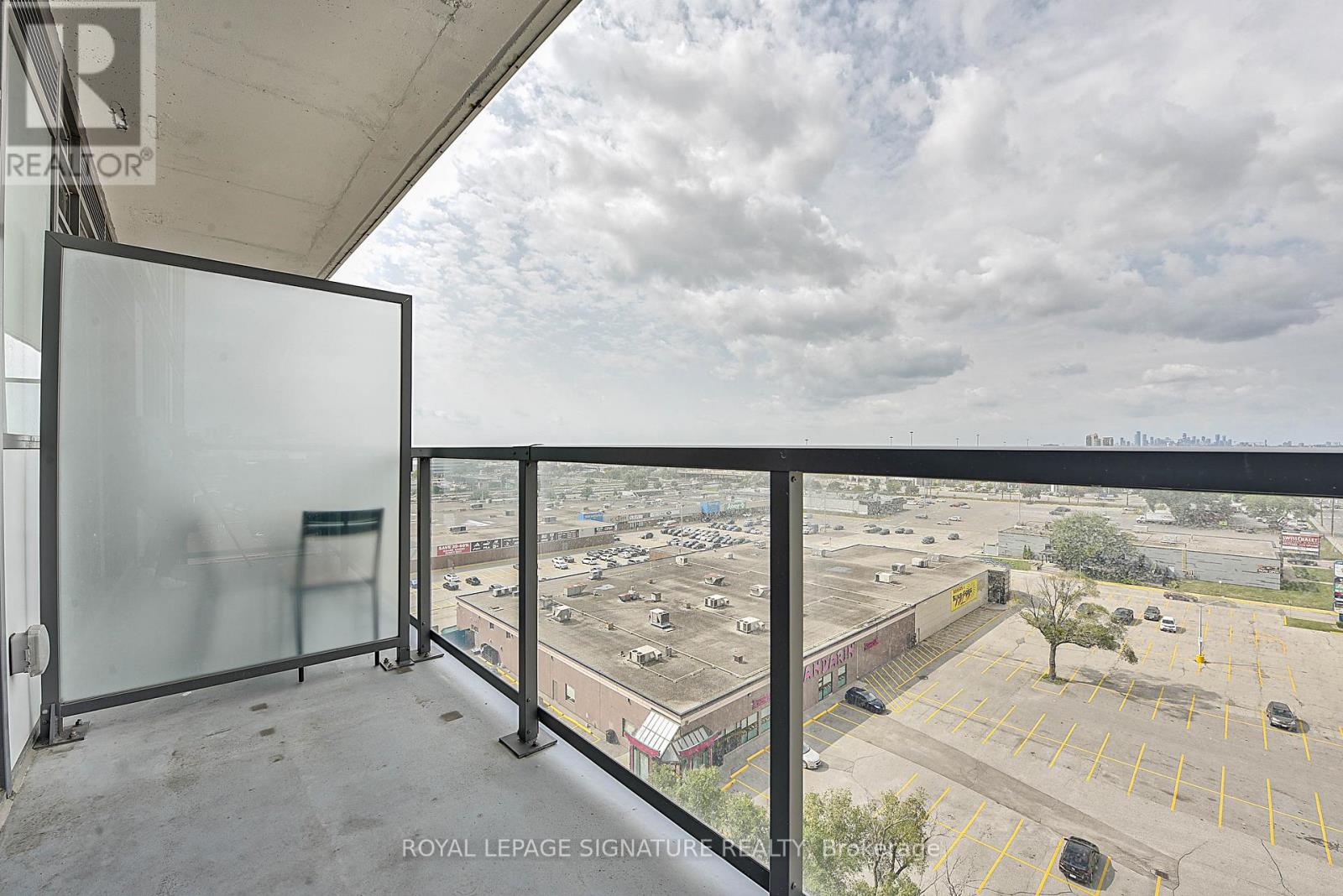 901 - 1195 The Queensway, Toronto, Ontario  M8Z 1R6 - Photo 32 - W12391406
