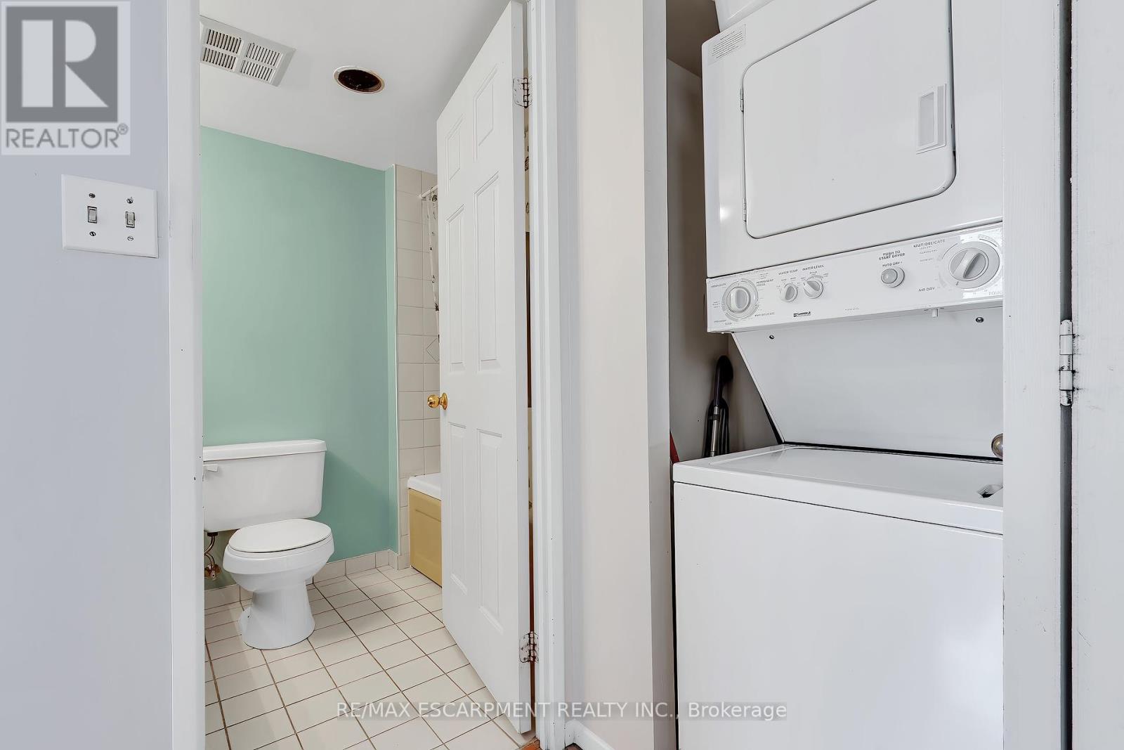 756 - 24 Southport Street, Toronto, Ontario  M6S 4Z1 - Photo 26 - W12391425