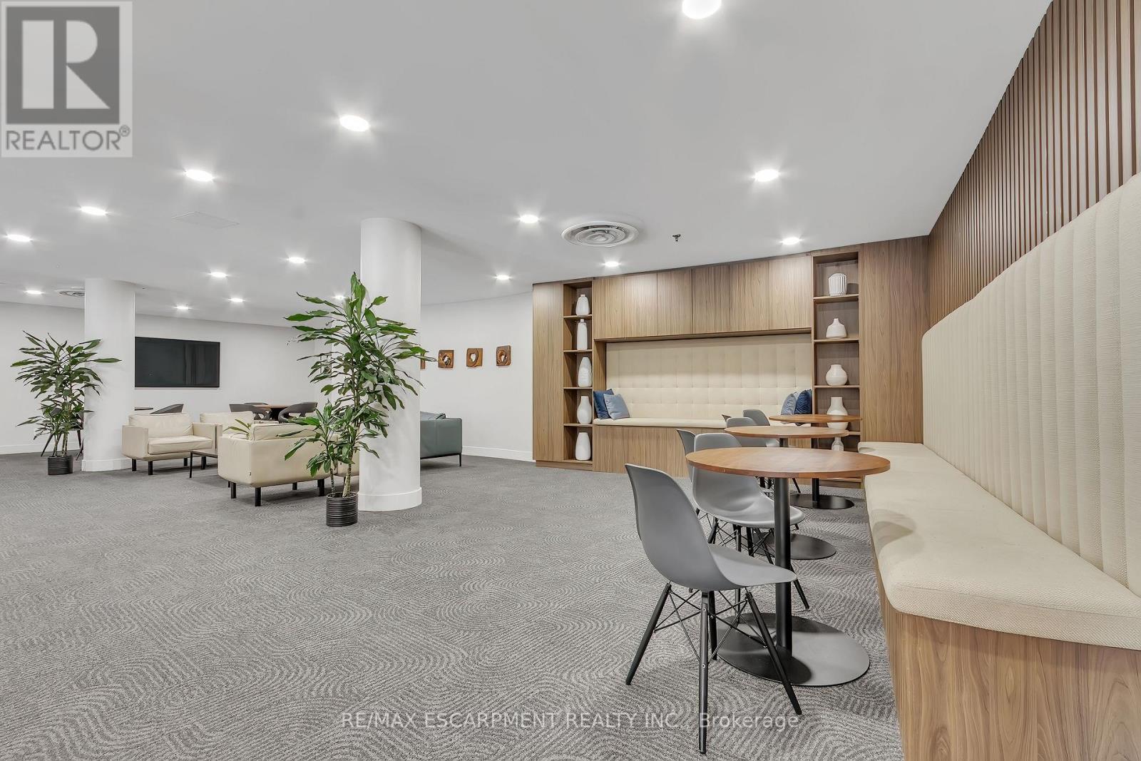 756 - 24 Southport Street, Toronto, Ontario  M6S 4Z1 - Photo 31 - W12391425