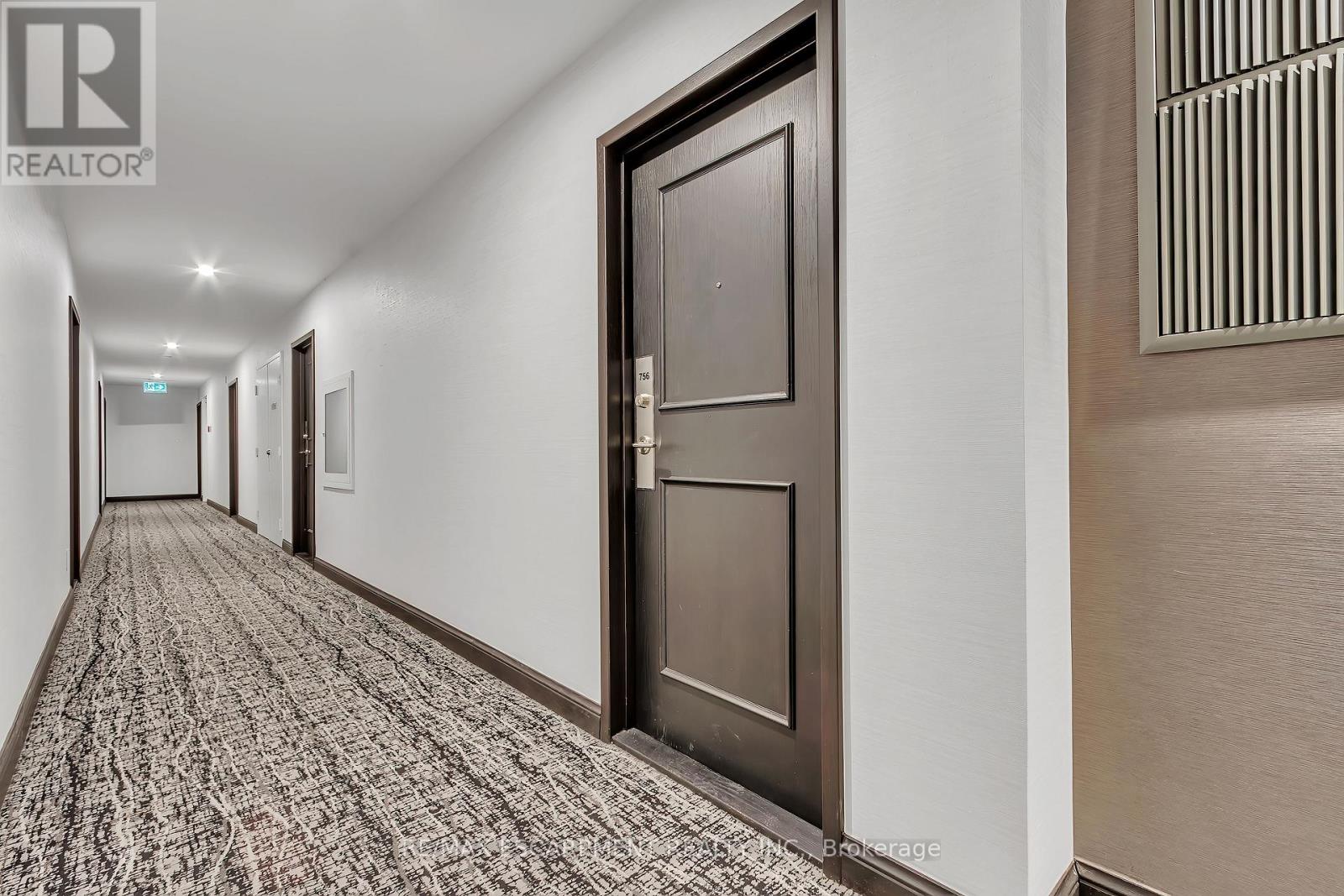 756 - 24 Southport Street, Toronto, Ontario  M6S 4Z1 - Photo 5 - W12391425