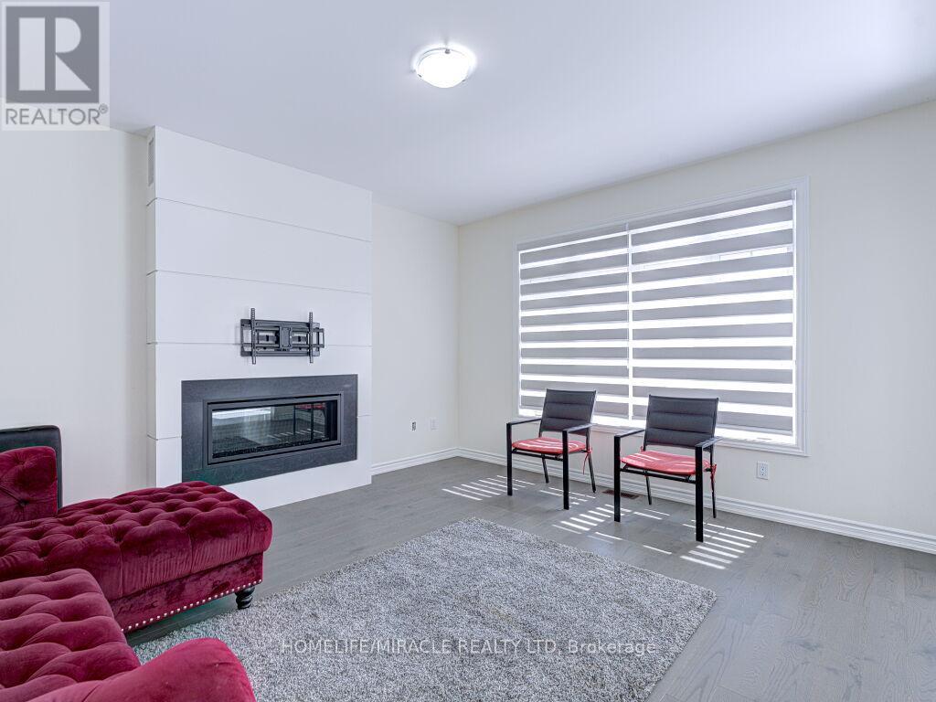 8 Jenwood Crescent, Brampton, Ontario  L7A 3S6 - Photo 14 - W12391430