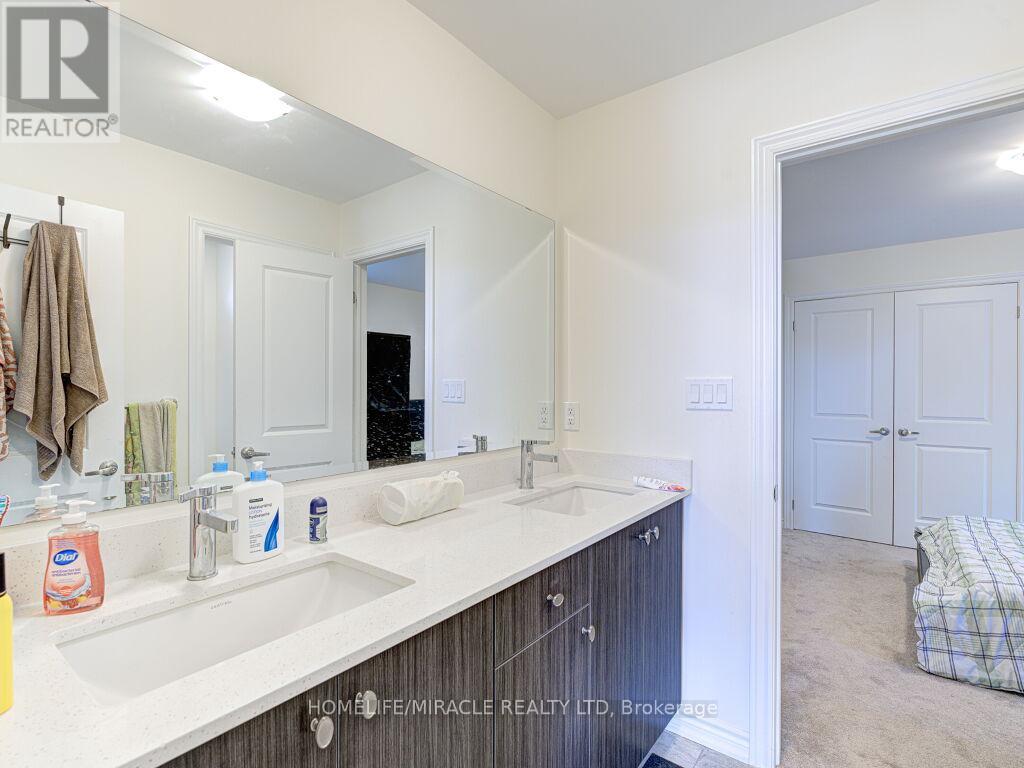 8 Jenwood Crescent, Brampton, Ontario  L7A 3S6 - Photo 26 - W12391430