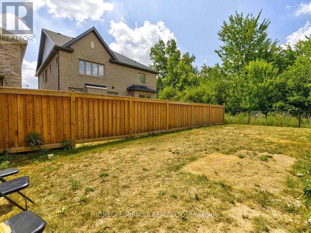 8 Jenwood Crescent, Brampton, Ontario  L7A 3S6 - Photo 48 - W12391430