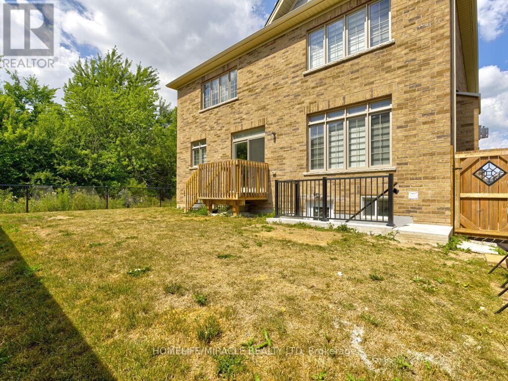8 Jenwood Crescent, Brampton, Ontario  L7A 3S6 - Photo 49 - W12391430