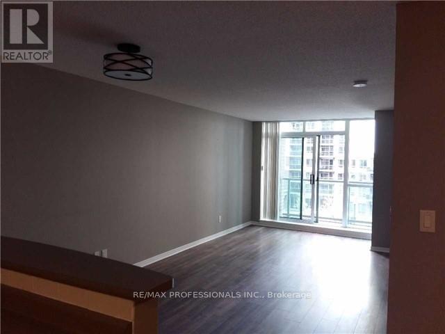 405 - 9 Michael Power Place, Toronto, Ontario  M9A 0A5 - Photo 18 - W12391455