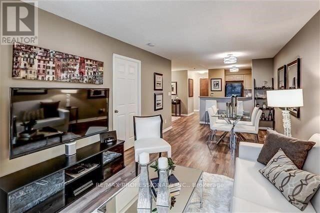 405 - 9 Michael Power Place, Toronto, Ontario  M9A 0A5 - Photo 6 - W12391455