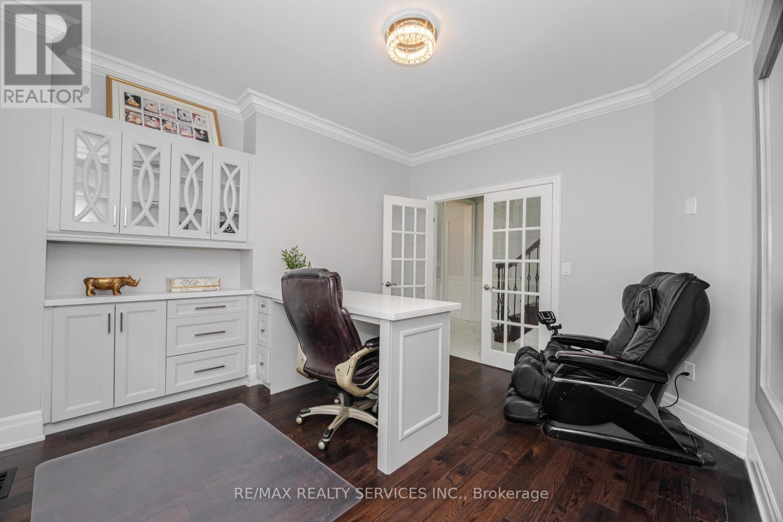 19 Richland Crescent, Brampton, Ontario  L6P 1M8 - Photo 17 - W12391456