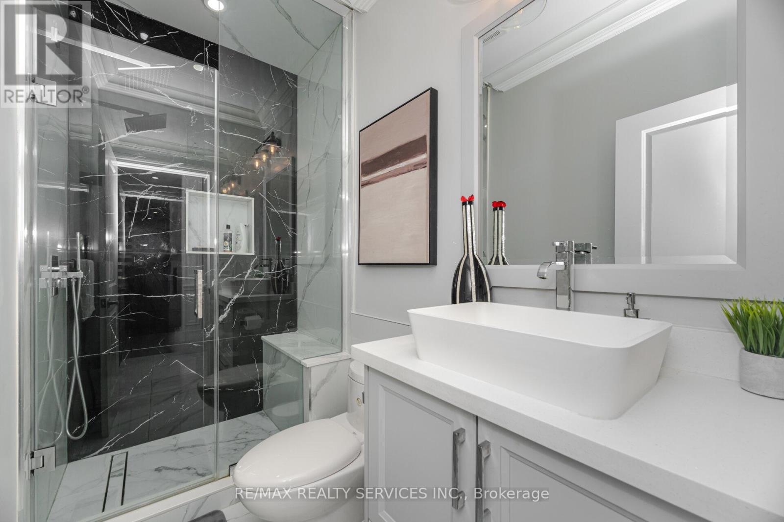 19 Richland Crescent, Brampton, Ontario  L6P 1M8 - Photo 19 - W12391456