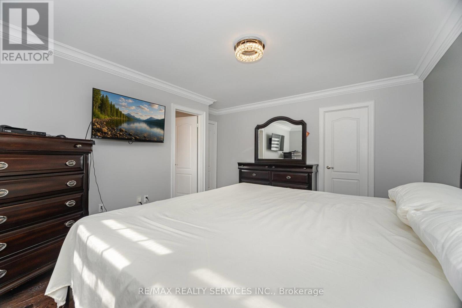 19 Richland Crescent, Brampton, Ontario  L6P 1M8 - Photo 29 - W12391456