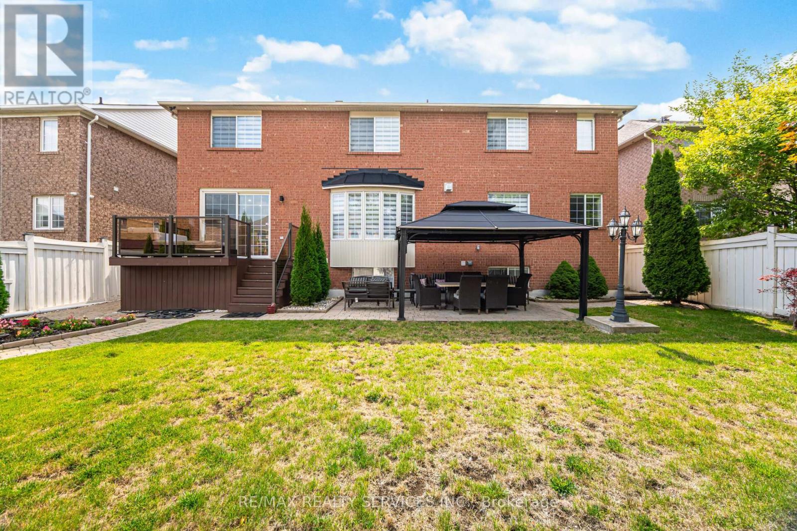 19 Richland Crescent, Brampton, Ontario  L6P 1M8 - Photo 48 - W12391456
