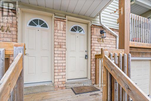 24 - 42a Stewart Maclaren Road, Halton Hills, Ontario  L7G 5L9 - Photo 3 - W12391511